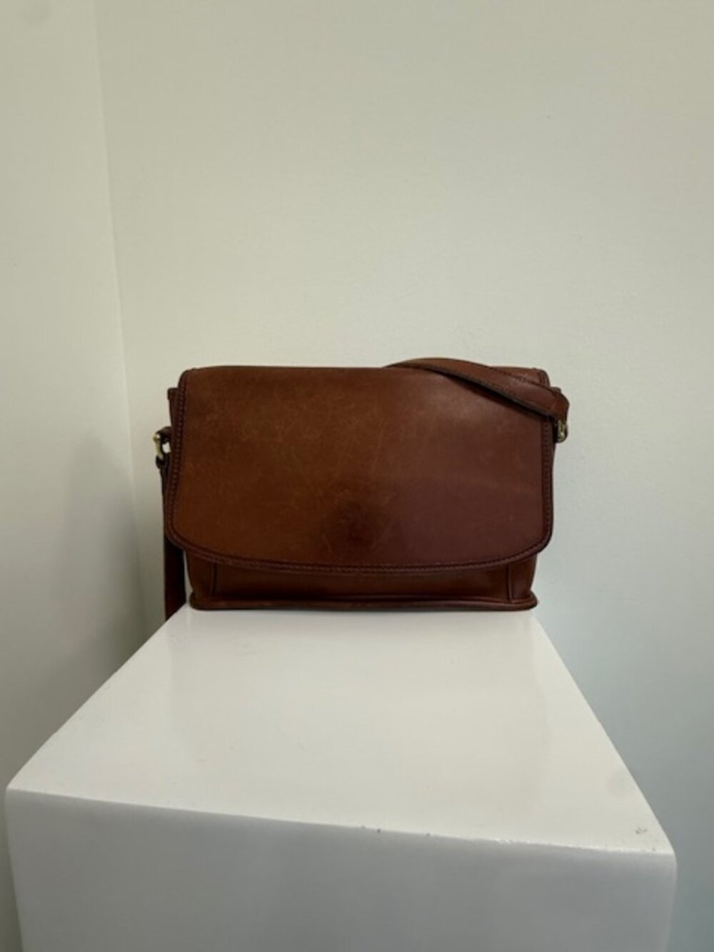 vintage coach bag #9975 - Picture 2 of 9